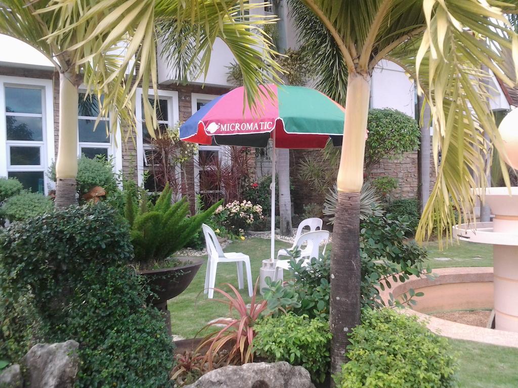 Sir Nico Guesthouse And Resort Pulilan Esterno foto
