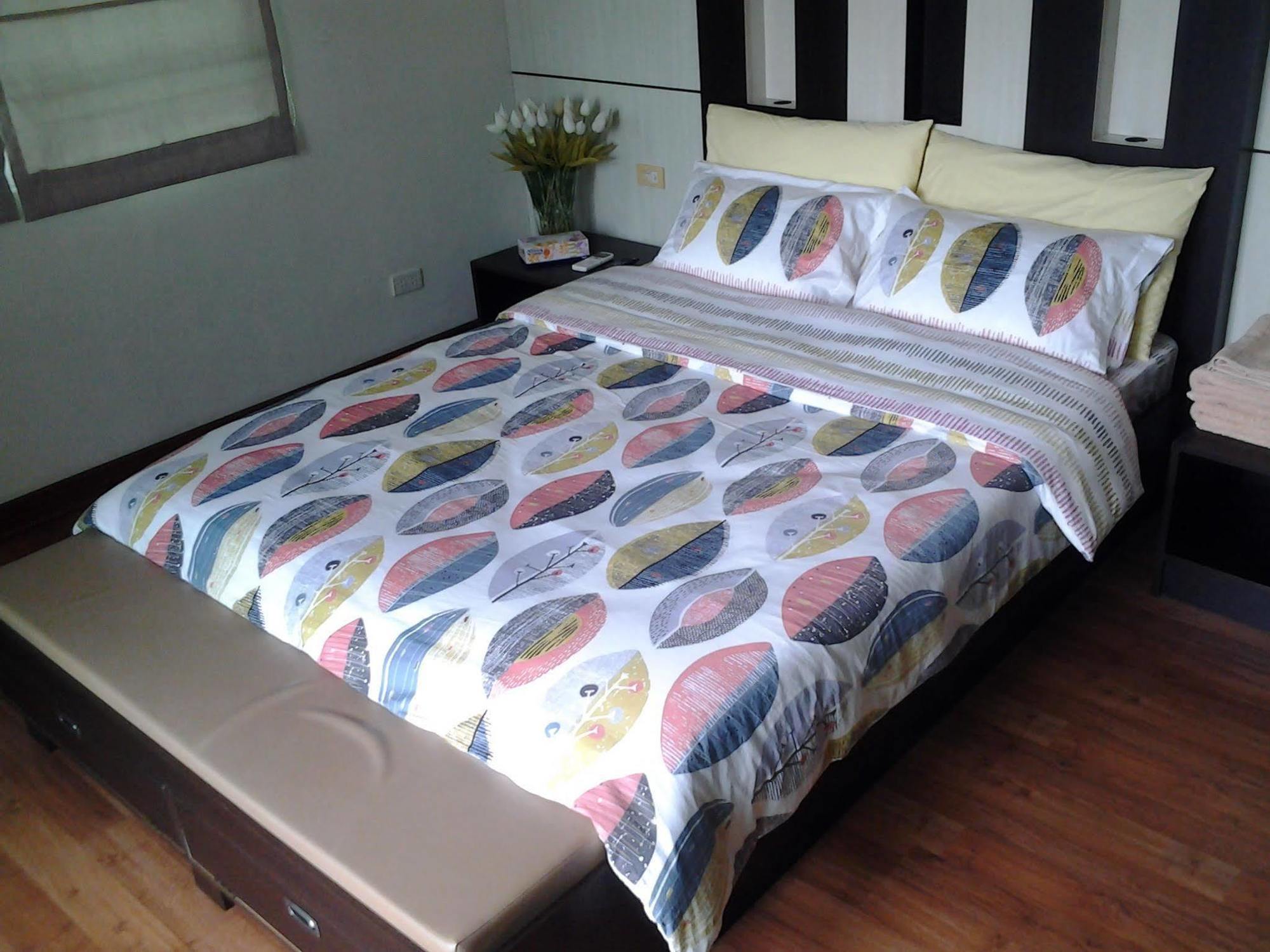 Sir Nico Guesthouse And Resort Pulilan Esterno foto