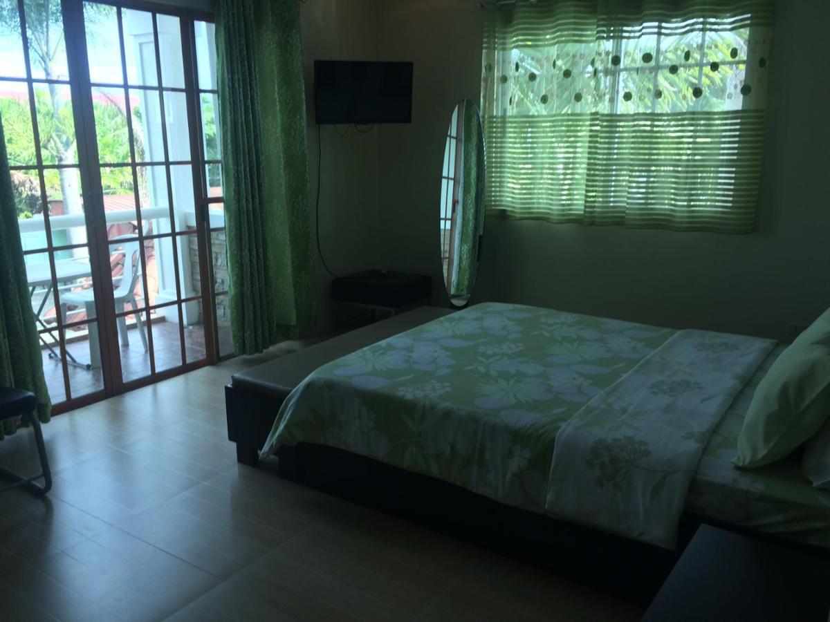 Sir Nico Guesthouse And Resort Pulilan Esterno foto